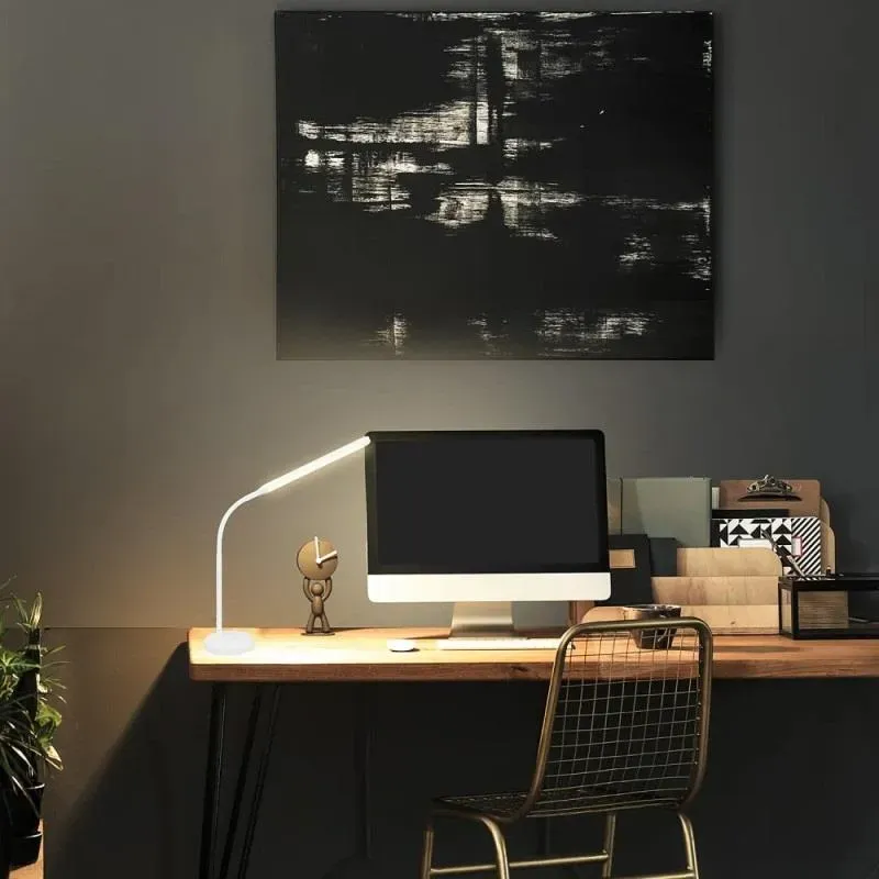 Lampka LED Techly 5.5W biurkowa dotykowa z ładowarką Qi 15W