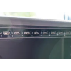 Szafa mobilna DIGITUS na kółkach do ładowania notebooków/tabletów do 14"