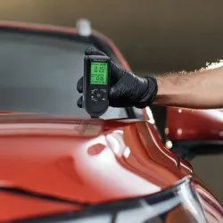 Miernik grubości lakieru Qoltec z wyświetlaczem LCD | 0 ~ 2000um
