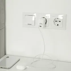 Ładowarka sieciowa Qoltec 35W GaN | 5-20V | 1.5-3A | 1xUSB-C PD | 1xUSB QC