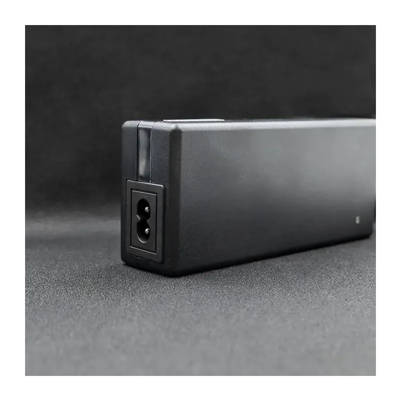 Ładowarka Qoltec do baterii roweru elektrycznego 36V | 42V | 2A | 5.5*2.1