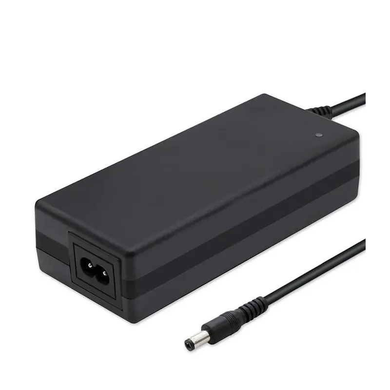 Ładowarka Qoltec do baterii roweru elektrycznego 36V | 42V | 2A | 5.5*2.1