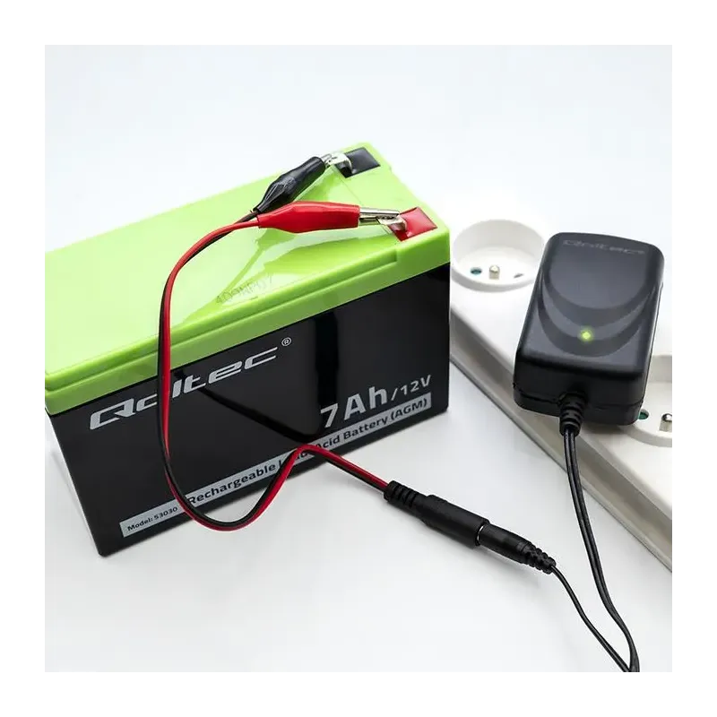 Ładowarka do akumulatora Qoltec AGM GEL STD 12V | 1A | Prostownik z