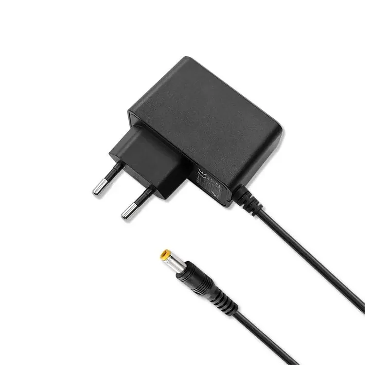 Zasilacz sieciowy Qoltec wtyczkowy 9W | 9V | 1A | 5.5*2.5