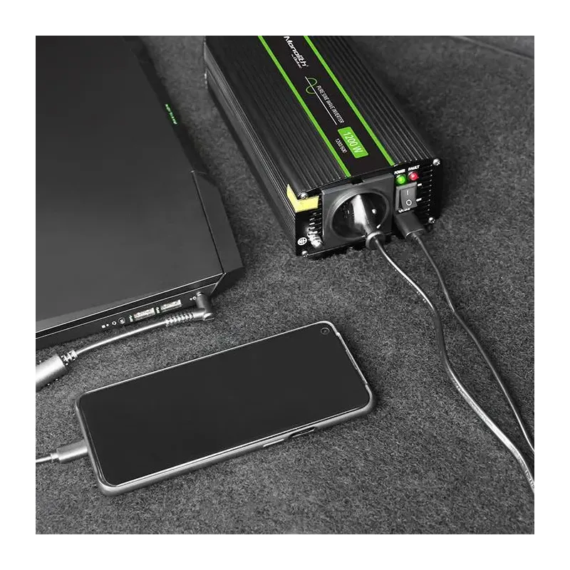 Przetwornica napięcia Qoltec Monolith | 600W | 1200W | 12V na 230V | Czysty