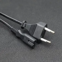 Kabel zasilający Qoltec IEC C7 / CEE 7/16 | ósemka | 2x0.5mm2 | 1.4m