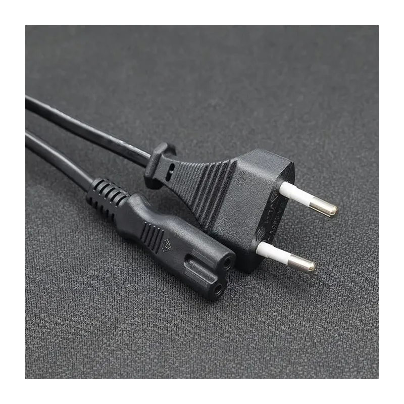 Kabel zasilający Qoltec IEC C7 / CEE 7/16 | ósemka | 2x0.5mm2 | 1.4m