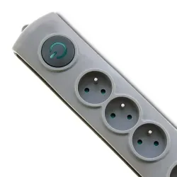 Listwa zasilająca antyprzepięciowa Qoltec Quick Switch | 4 gniazda | 2,5m |