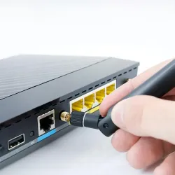 Antena 4G LTE Qoltec DUAL | 5dBi | dookólna | zewnętrzna