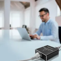 Switch niezarządzalny Qoltec mini rozdzielacz splitter 1x2 port RJ45 |