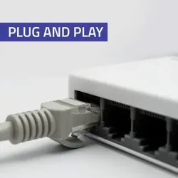 Switch niezarządzalny Qoltec przełącznik sieciowy 8 x port RJ45 | 100Mbps |