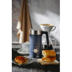 Spieniacz do mleka Adler AD 4494d granatowy