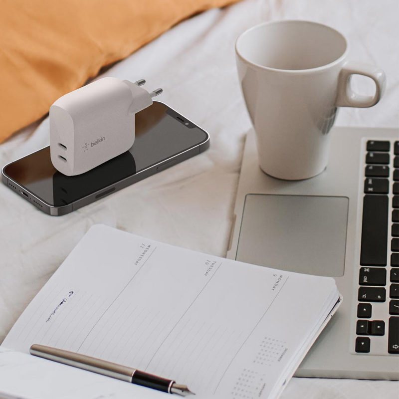 Belkin ładowarka sieciowa podwójna 2x USB C, Power Delivery, 40W, biała