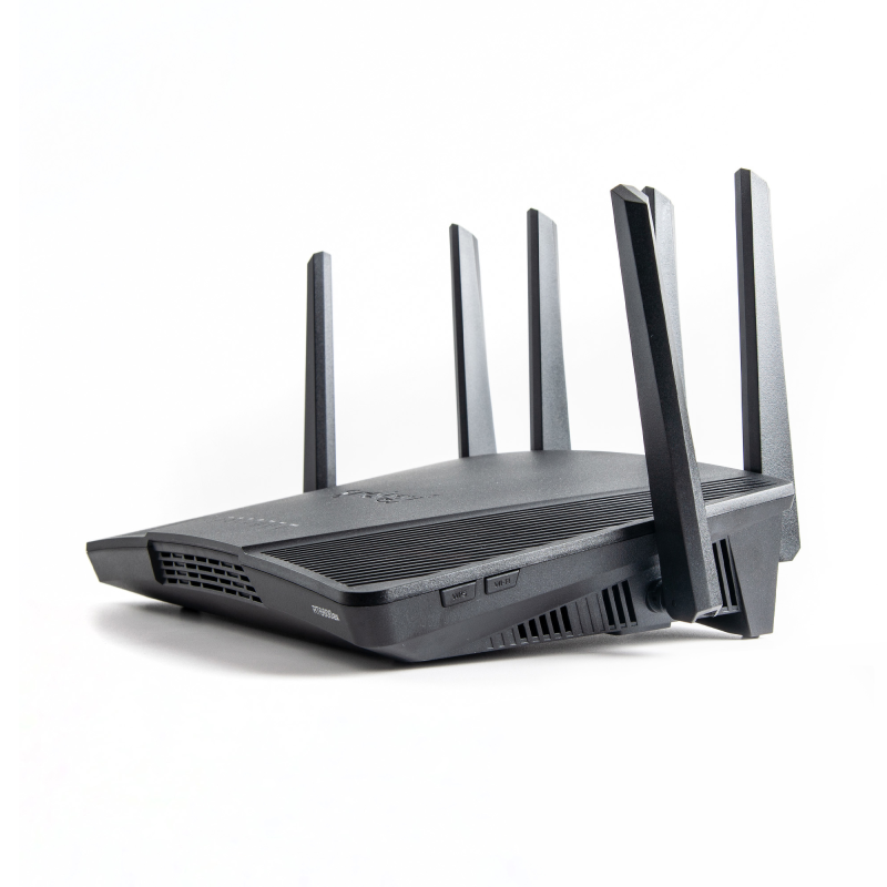 Synology RT6600ax | trójzakresowy router mesh WiFi 6, 2.5 GbE RJ-45 Port, Dual WAN, 4x4 MIMO, VLAN