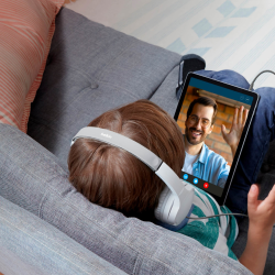 Belkin Bezprzewodowe słuchawki nauszne dla dzieci, białe