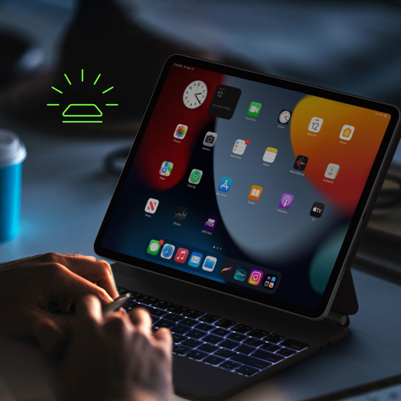 Belkin Etui do iPad Pro 13'' M4 z klawiaturą i magnetyczną podstawką