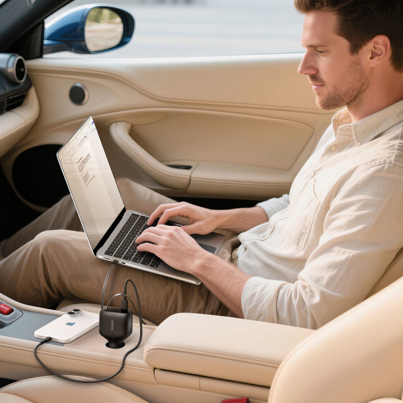 Belkin BoostCharge Ładowarka samochodowa 75W z wysuwanym... | PartsPC.pl