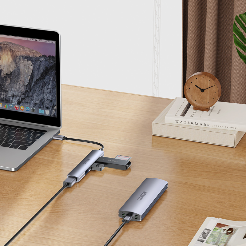 HUB USB-C Unitek H1208B 1xUSB-A 5 Gbps, 3xUSB-A 2.0 alu | PartsPC.pl