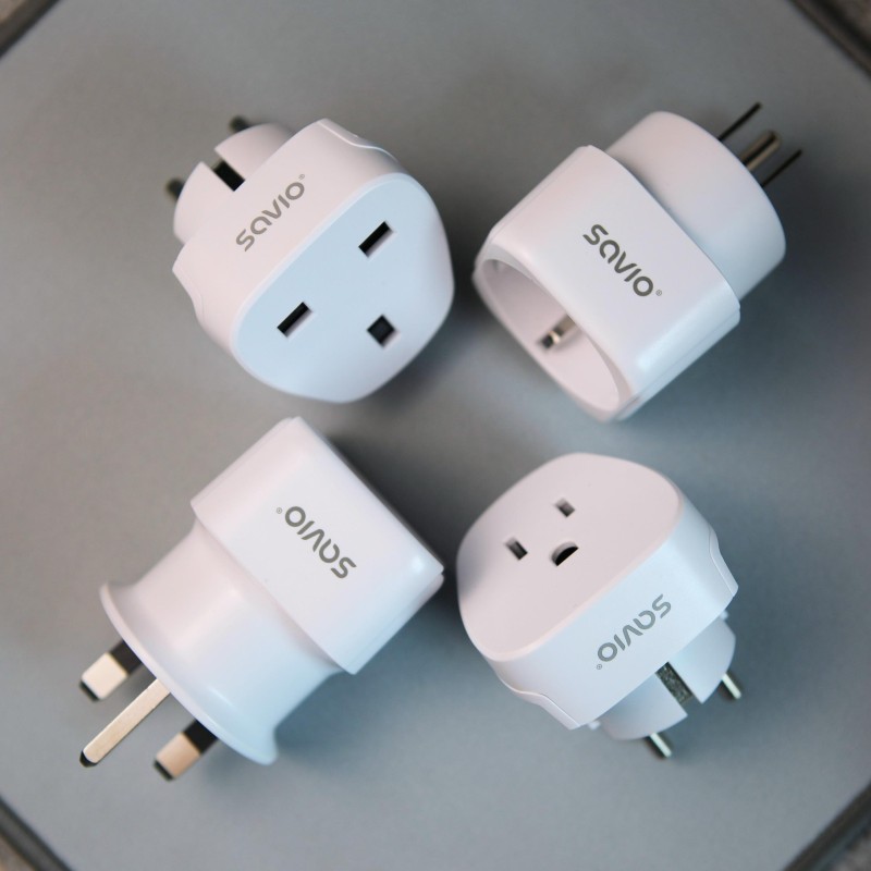 Adapter podróżny Savio AP-04 gniazdo EU-wtyk UK