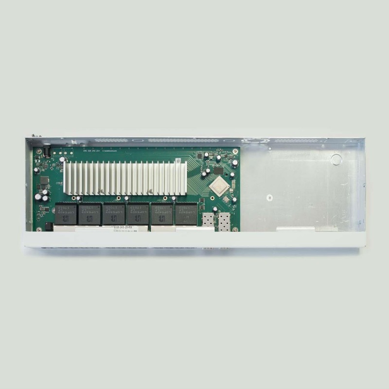 Switch zarządzalny MikroTik CRS328-24P-4S+RM 24x10/100/1000 RJ-45 PoE,