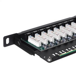Patch panel 19'' Netrack 24-porty kat. 6 UTP, 0,5U z półką… | PartsPC.pl