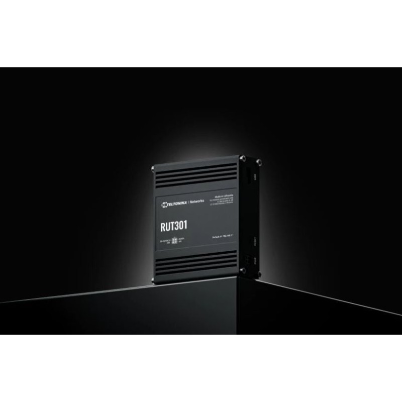 Router RUT301  4xLAN, 1xWAN, USB 2.0, 2xDI, 2xDO | PartsPC.pl