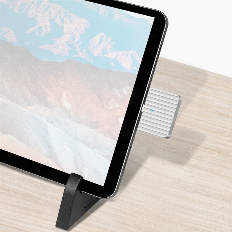 Micro kieszeń USB3.2 1x Gen2, USB-C, PCOe NVMe | PartsPC.pl