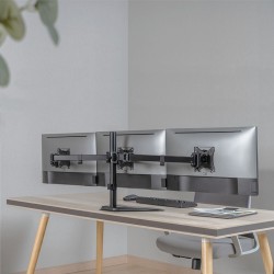 Uchwyt na 3 monitory, 17-27 cali, max 7kg na ramie | PartsPC.pl